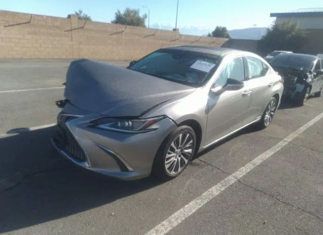 Photo 1 VIN: 58ADA1C13MU002983 - LEXUS ES 