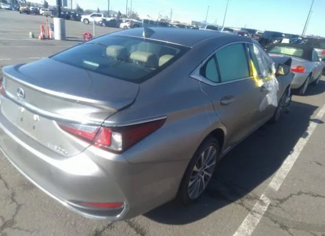 Photo 3 VIN: 58ADA1C13MU002983 - LEXUS ES 