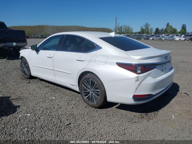 Photo 2 VIN: 58ADA1C13NU025584 - LEXUS ES 300H 