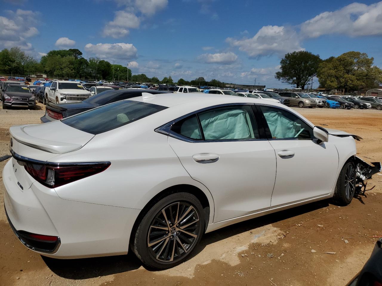 Photo 2 VIN: 58ADA1C14PU035219 - LEXUS ES 