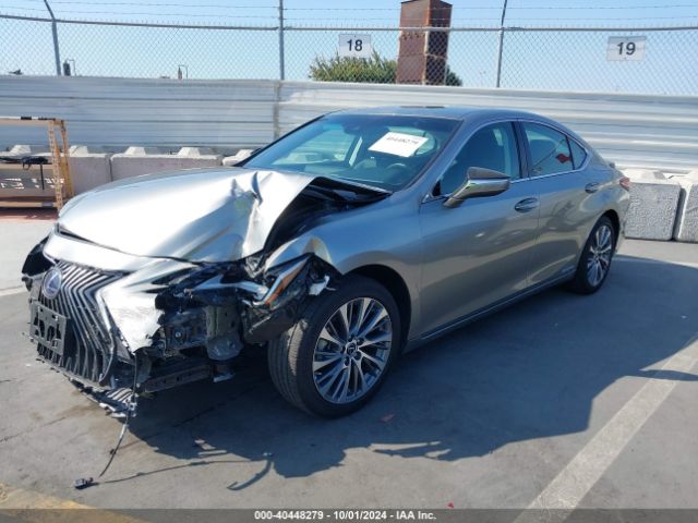 Photo 1 VIN: 58ADA1C15MU006064 - LEXUS ES 