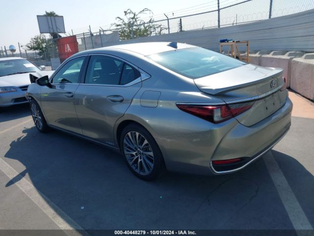 Photo 2 VIN: 58ADA1C15MU006064 - LEXUS ES 