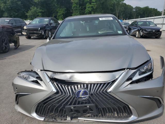 Photo 4 VIN: 58ADA1C15MU010969 - LEXUS ES 300H 