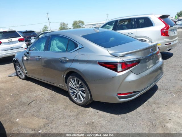 Photo 2 VIN: 58ADA1C15MU011328 - LEXUS ES 300H 