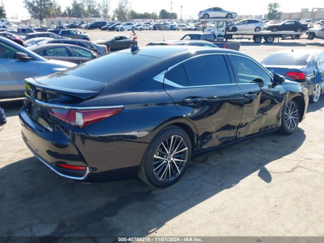 Photo 3 VIN: 58ADA1C15RU053988 - LEXUS ES 