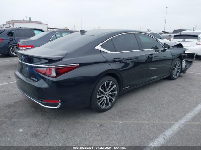 Photo 3 VIN: 58ADA1C16MU008180 - LEXUS ES 300H 