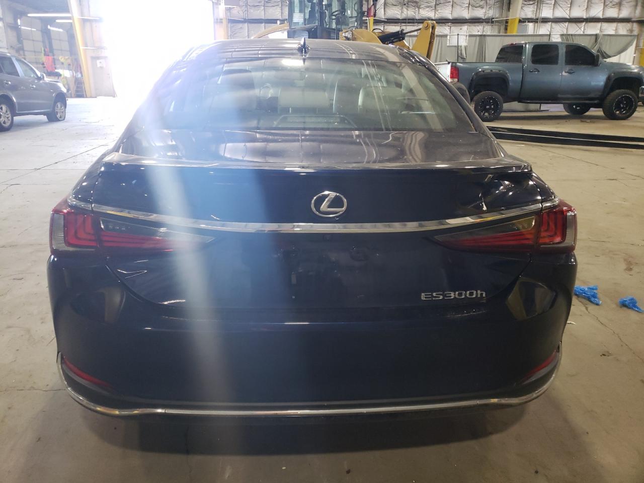 Photo 5 VIN: 58ADA1C16PU027557 - LEXUS ES 