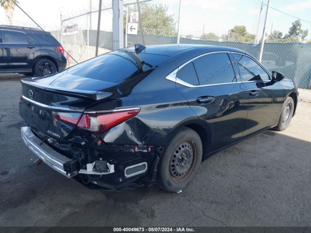 Photo 3 VIN: 58ADA1C16PU032628 - LEXUS ES 