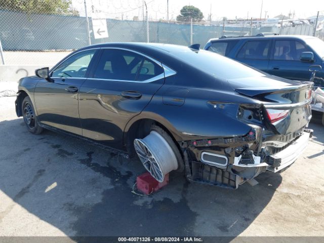 Photo 2 VIN: 58ADA1C16RU037444 - LEXUS ES 