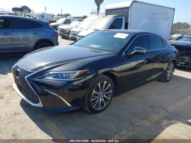 Photo 1 VIN: 58ADA1C17MU013095 - LEXUS ES 300H 