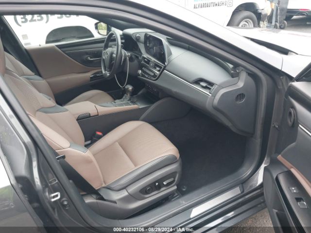 Photo 4 VIN: 58ADA1C17NU017164 - LEXUS ES 