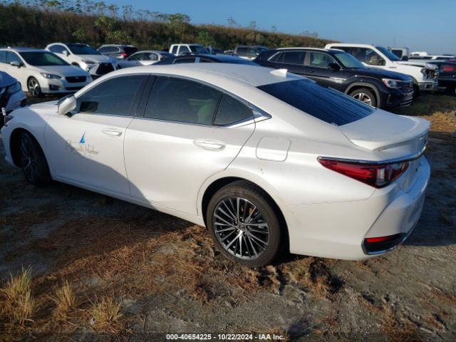 Photo 2 VIN: 58ADA1C17PU035330 - LEXUS ES 