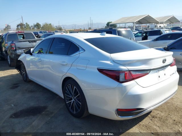 Photo 2 VIN: 58ADA1C18RU051507 - LEXUS ES 