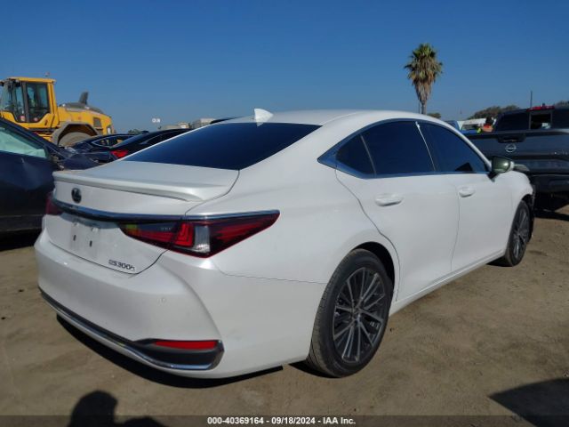 Photo 3 VIN: 58ADA1C18RU051507 - LEXUS ES 