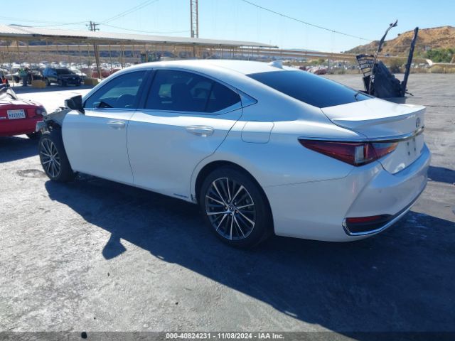 Photo 2 VIN: 58ADA1C19NU013326 - LEXUS ES 