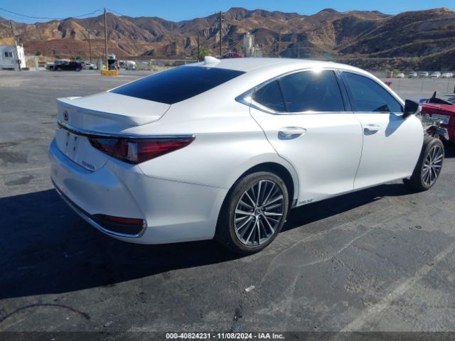 Photo 3 VIN: 58ADA1C19NU013326 - LEXUS ES 