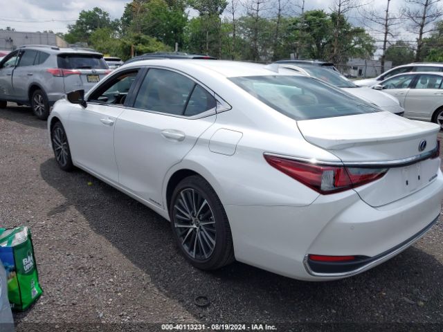 Photo 2 VIN: 58ADA1C19NU026352 - LEXUS ES 