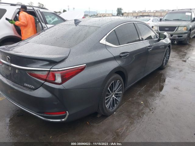 Photo 3 VIN: 58ADA1C19PU032039 - LEXUS ES 300H 