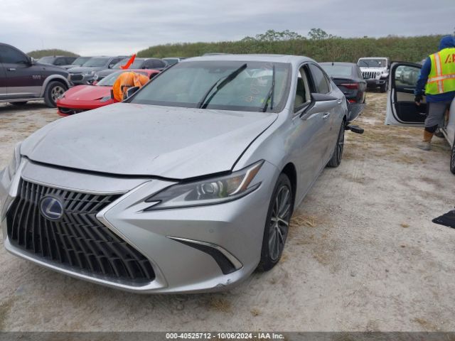 Photo 1 VIN: 58ADA1C1XNU015697 - LEXUS ES 