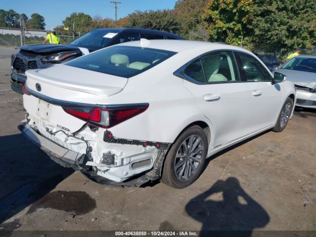 Photo 3 VIN: 58ADA1C1XNU017546 - LEXUS ES 