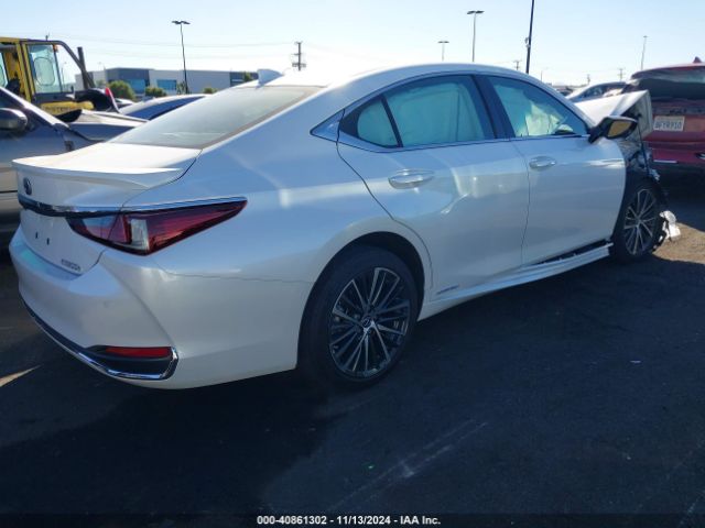 Photo 3 VIN: 58ADA1C1XNU023556 - LEXUS ES 