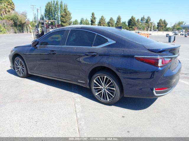 Photo 2 VIN: 58ADA1C1XNU025713 - LEXUS ES 300H 