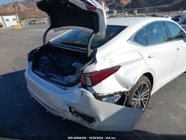 Photo 5 VIN: 58ADA1C1XPU035161 - LEXUS ES 