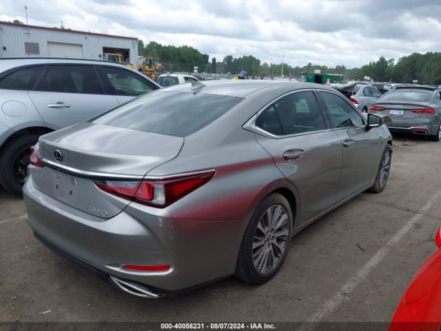 Photo 3 VIN: 58ADZ1B11LU072247 - LEXUS ES 