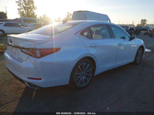 Photo 3 VIN: 58ADZ1B11MU088434 - LEXUS ES 350 