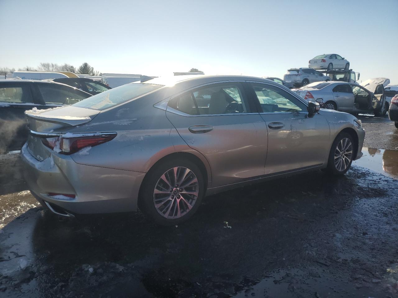 Photo 2 VIN: 58ADZ1B11MU091480 - LEXUS ES 