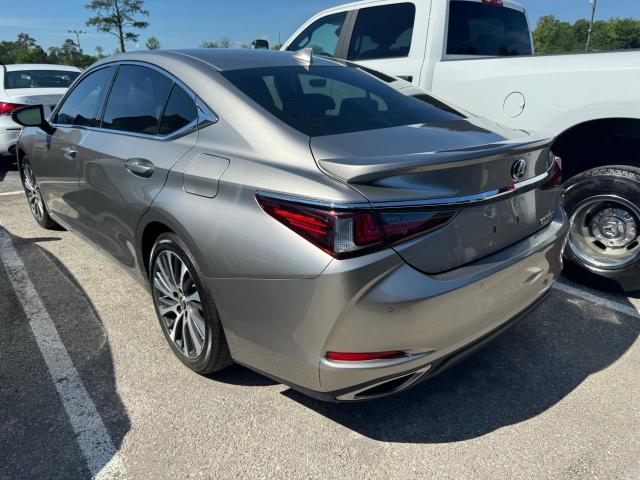 Photo 2 VIN: 58ADZ1B12MU083968 - LEXUS ES350 