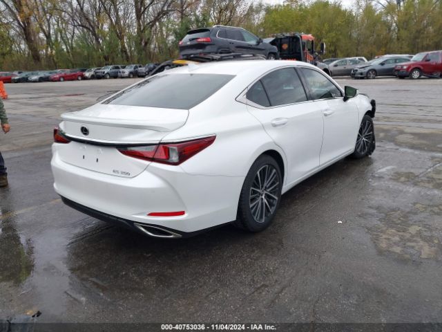 Photo 3 VIN: 58ADZ1B12RU177145 - LEXUS ES 