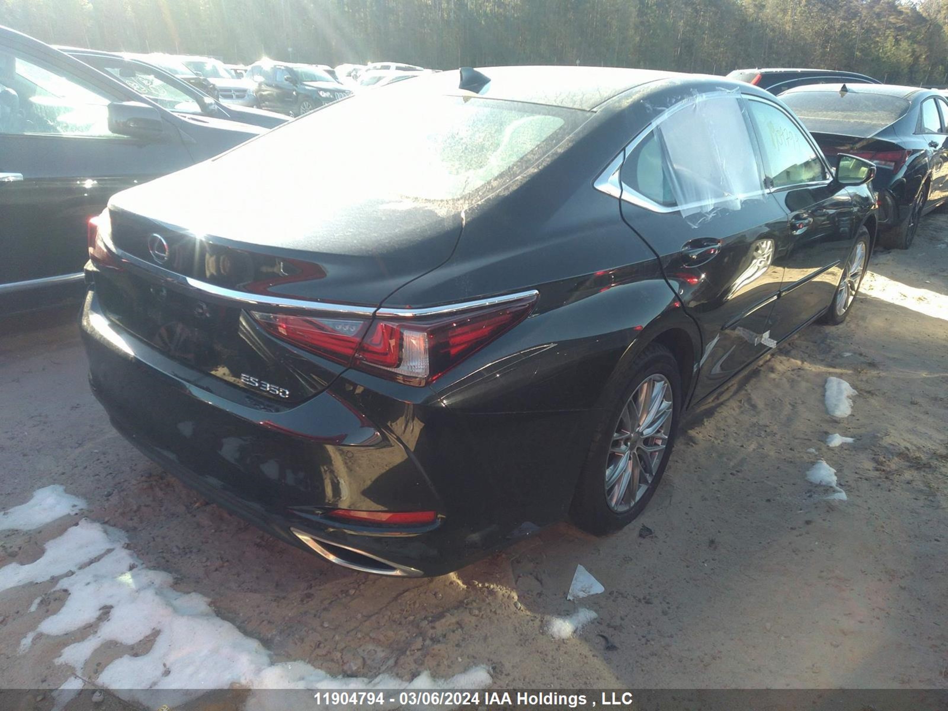 Photo 3 VIN: 58ADZ1B13NU118230 - LEXUS ES 