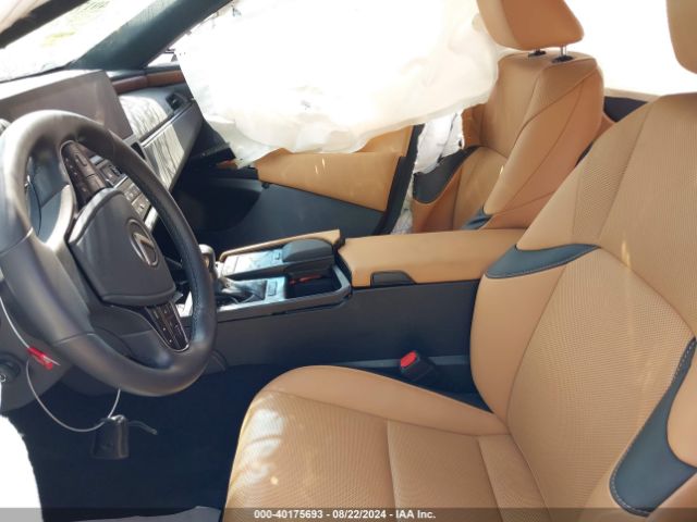 Photo 4 VIN: 58ADZ1B13NU138039 - LEXUS ES 