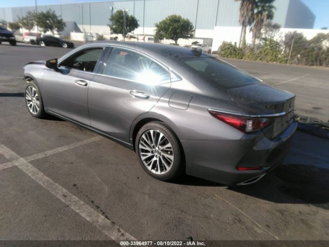 Photo 2 VIN: 58ADZ1B14LU051943 - LEXUS ES 