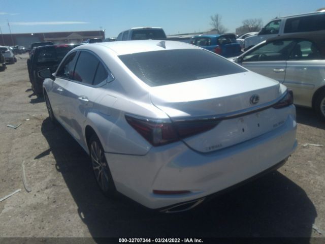 Photo 2 VIN: 58ADZ1B14MU100012 - LEXUS ES 