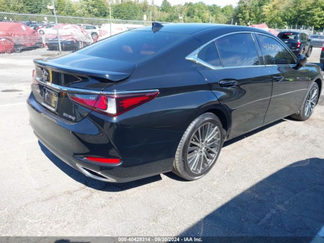 Photo 3 VIN: 58ADZ1B14NU125977 - LEXUS ES 