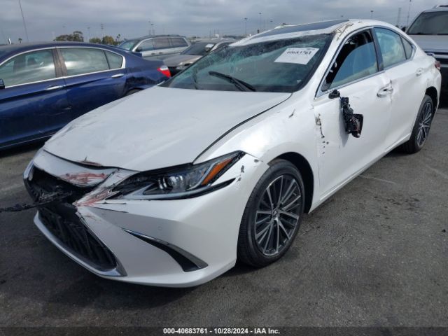 Photo 1 VIN: 58ADZ1B15RU172201 - LEXUS ES 