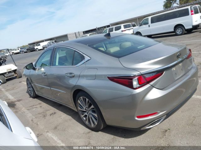 Photo 2 VIN: 58ADZ1B16LU073121 - LEXUS ES 