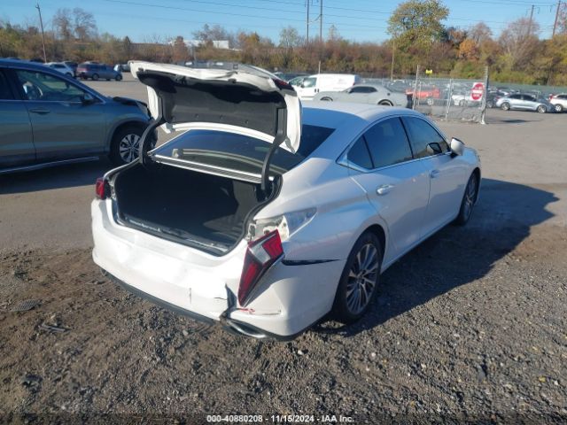 Photo 5 VIN: 58ADZ1B17LU070471 - LEXUS ES 