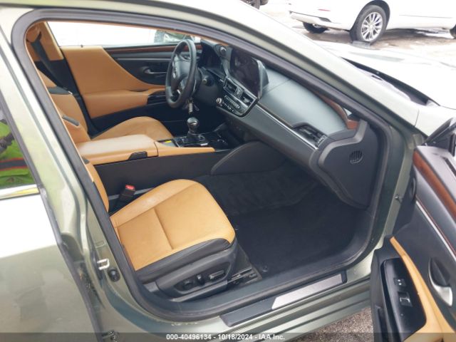 Photo 4 VIN: 58ADZ1B17RU180879 - LEXUS ES 