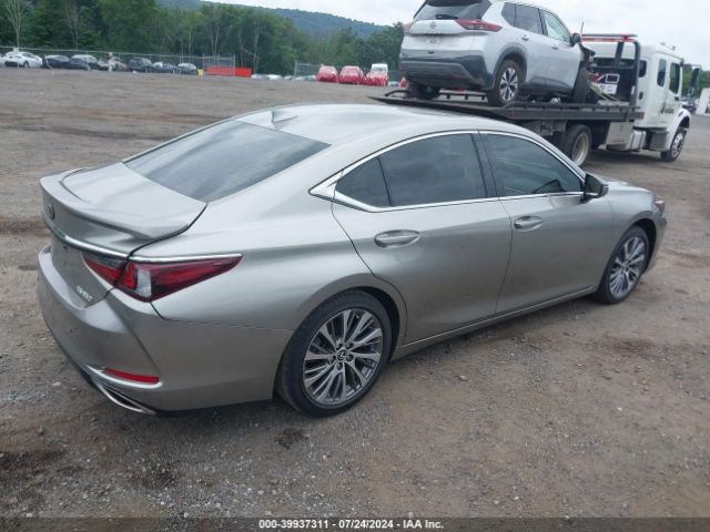 Photo 3 VIN: 58ADZ1B18LU077624 - LEXUS ES 