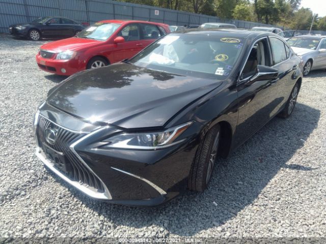 Photo 1 VIN: 58ADZ1B18MU083747 - LEXUS ES 