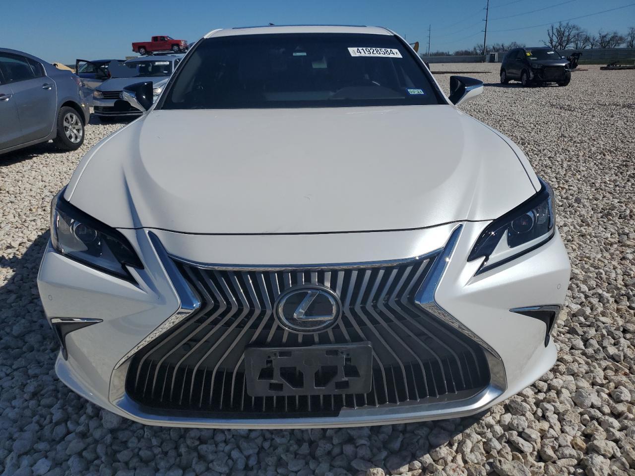 Photo 4 VIN: 58ADZ1B1XLU079293 - LEXUS ES 