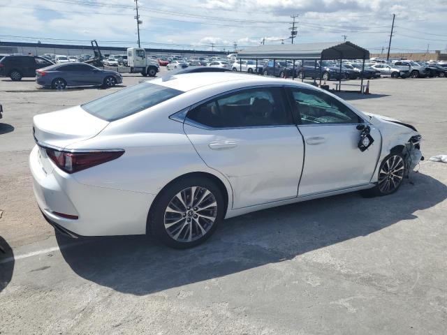 Photo 2 VIN: 58ADZ1B1XLU080573 - LEXUS ES350 