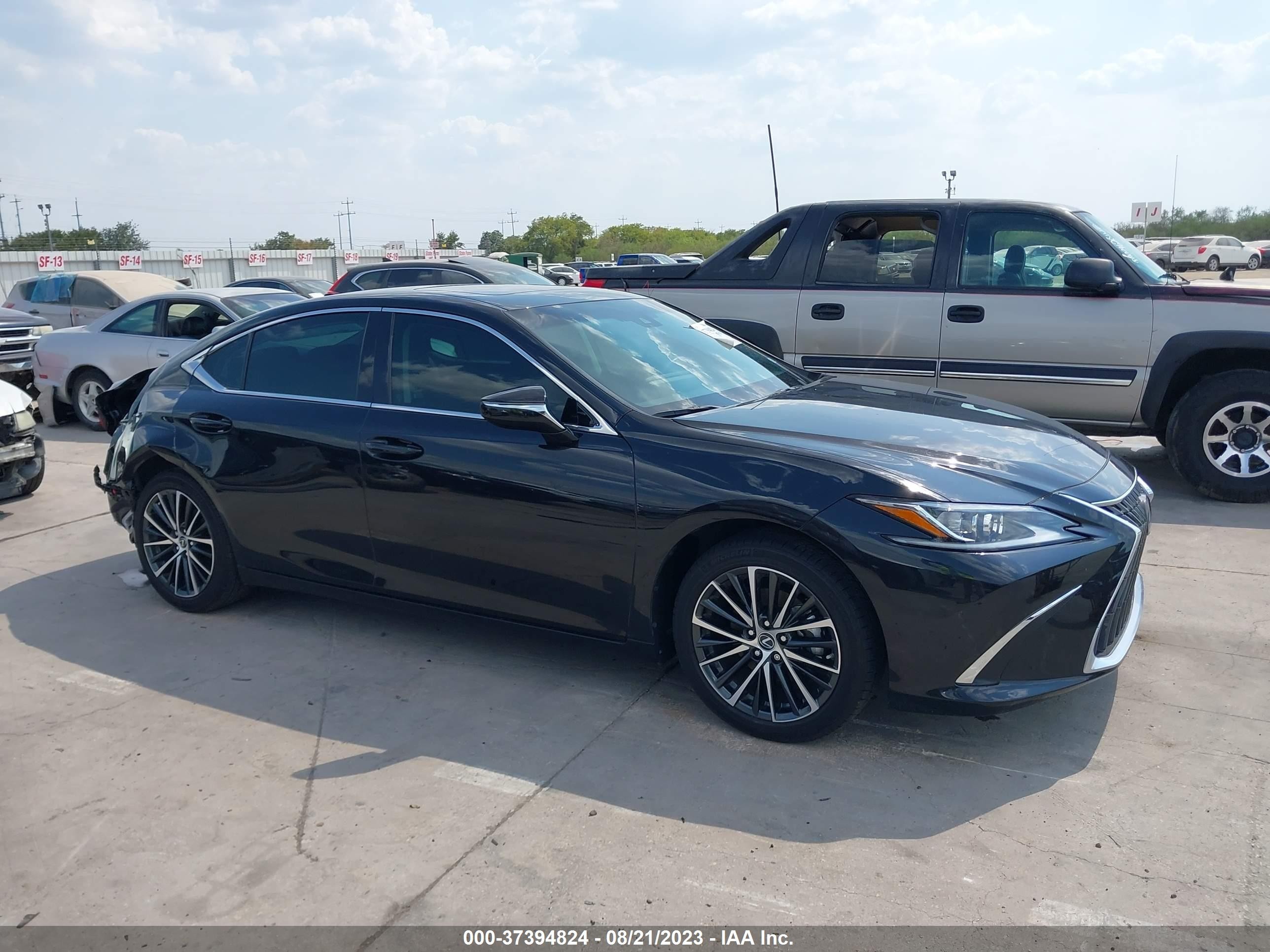 Photo 13 VIN: 58ADZ1B1XNU119679 - LEXUS ES 