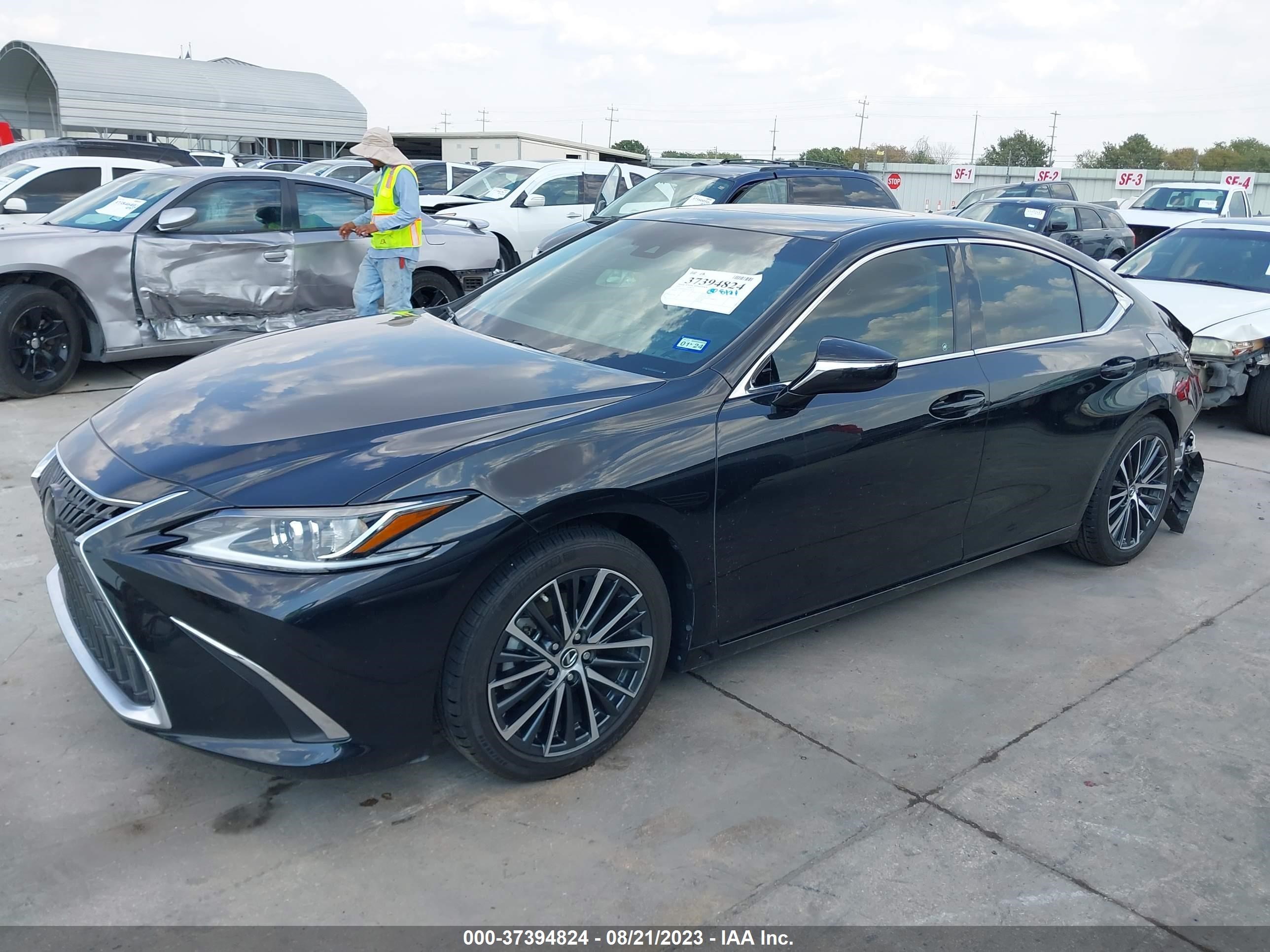 Photo 14 VIN: 58ADZ1B1XNU119679 - LEXUS ES 