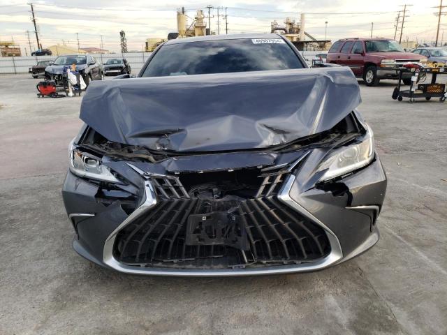 Photo 4 VIN: 58ADZ1B1XPU149476 - LEXUS ES350 