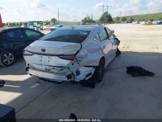 Photo 3 VIN: 58ADZ1B1XPU157187 - LEXUS ES 