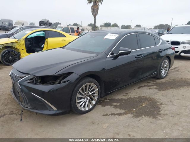 Photo 1 VIN: 58AEA1C12NU013947 - LEXUS ES 